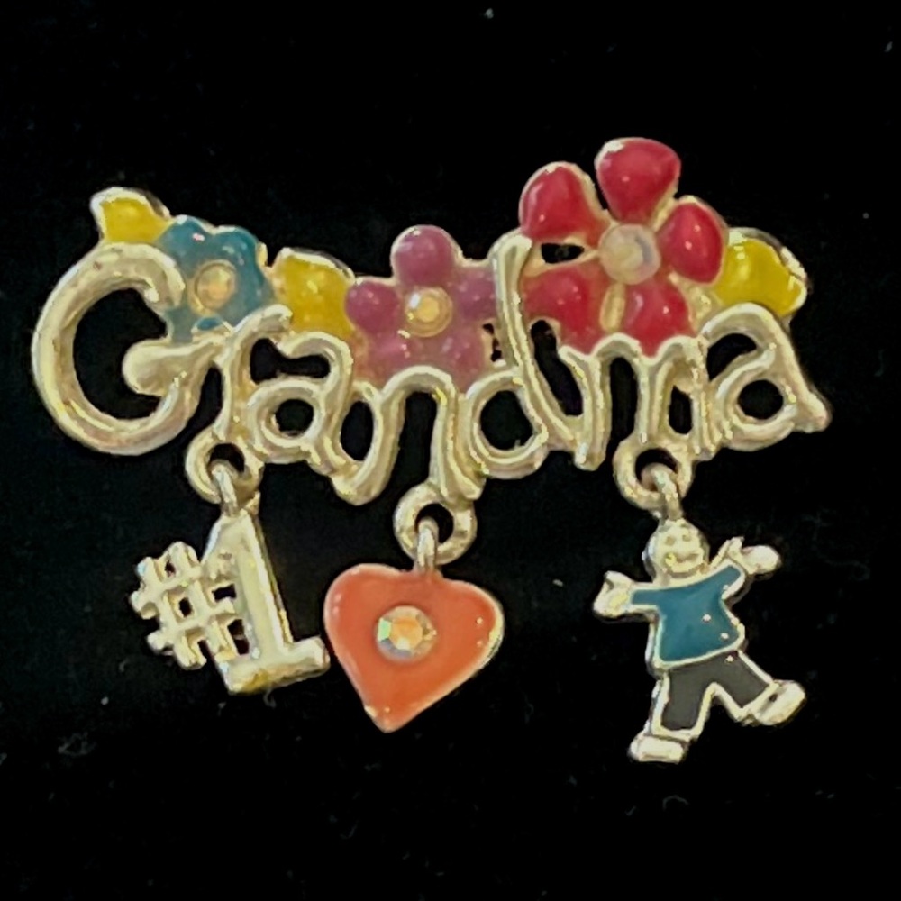 Charming Grandma Floral Brooch with Colorful Accents